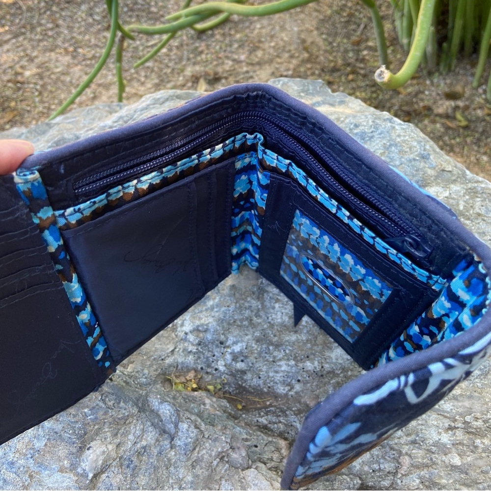 VERA BRADLEY Floral Quilted Fold Over Wallet - Picture 5 of 11